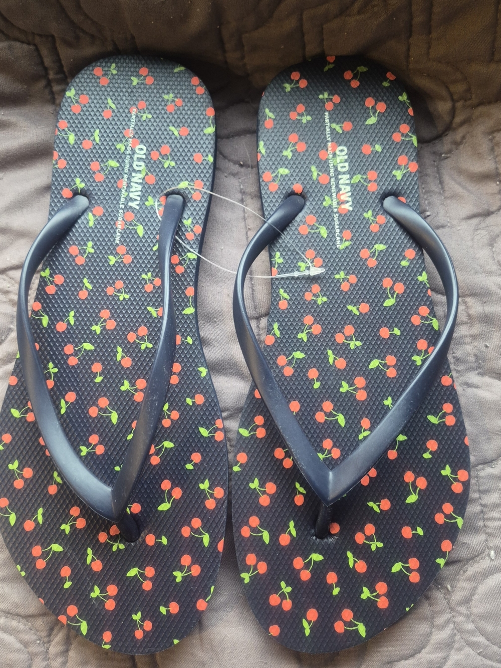 Bundle Of 3 Pair Old Navy Flip Flops - Picture 5 of 6